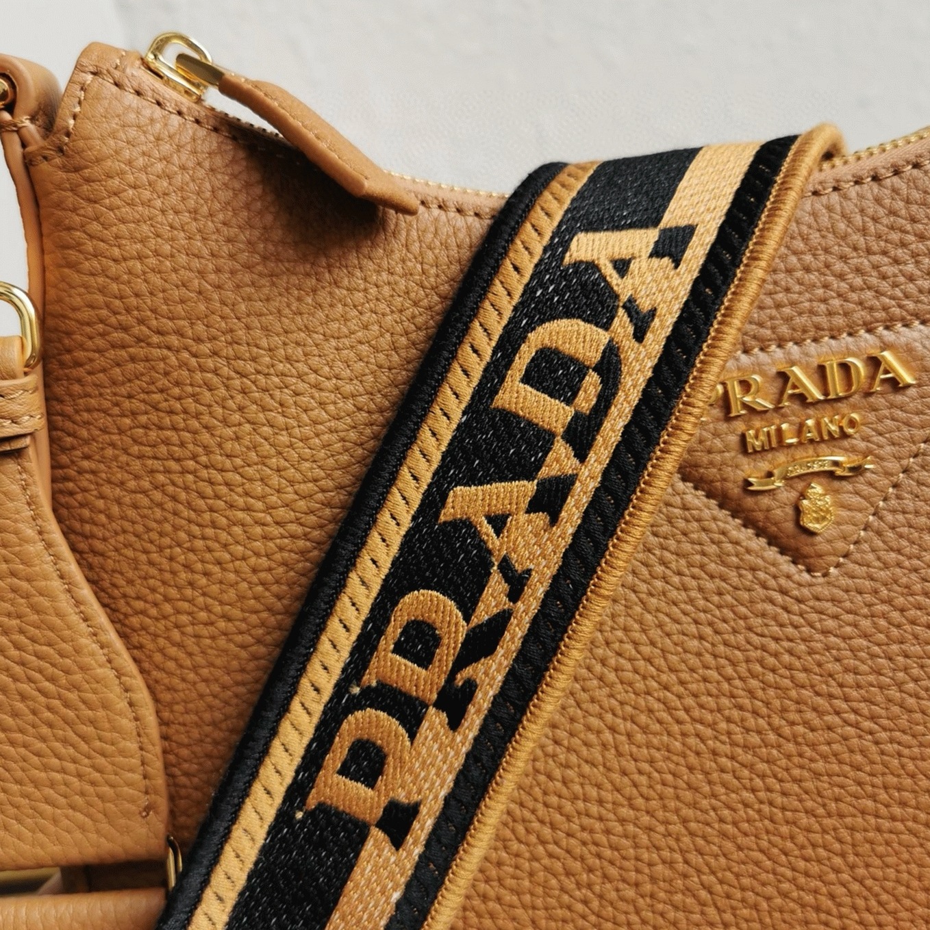 Designer Pra*a Shoulder Bag Replica in Brown
