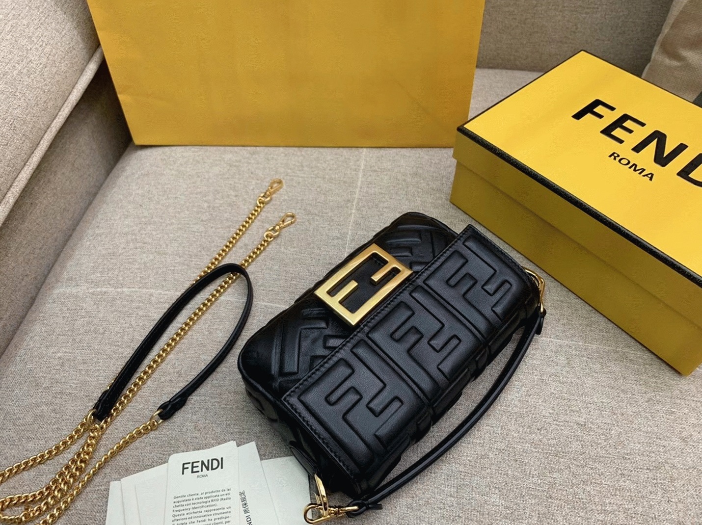 Top Quality Fake F**di Small Baguette Bag In Black FF
