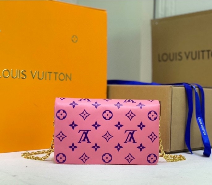 L0vis Vvtt0n Coussin Pochette In Pink And Purple
