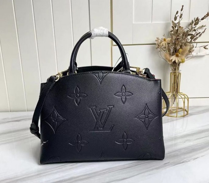 L0vis Vvtt0n Monogram Empreinte Leather Petit Palais Handbag In Black