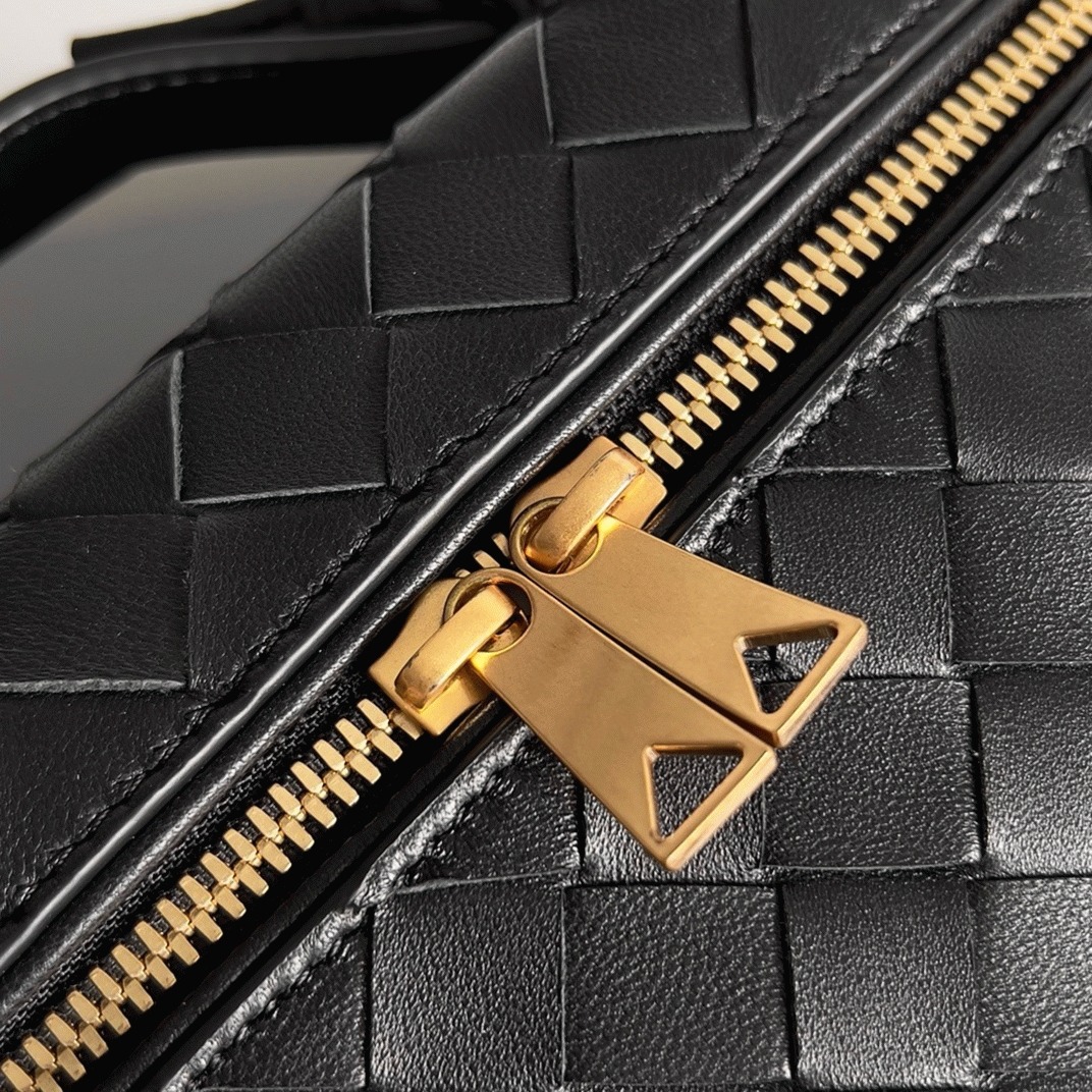 Replica B0tt*ga Ven*ta Bang Bang Vanity Case Black