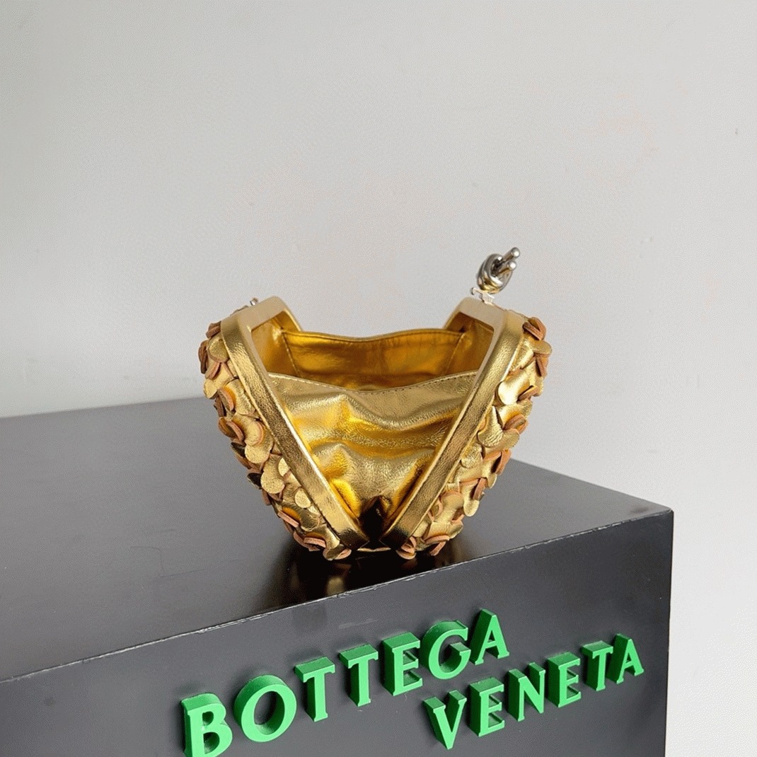 Fake B0tt*ga Ven*ta Knot Minaudiere Clutch Gold Sequins