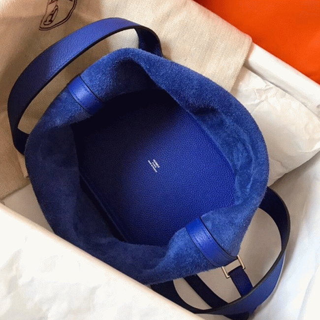 Electric blue knockoff H**me5 Picotin Lock 18cm handbag
