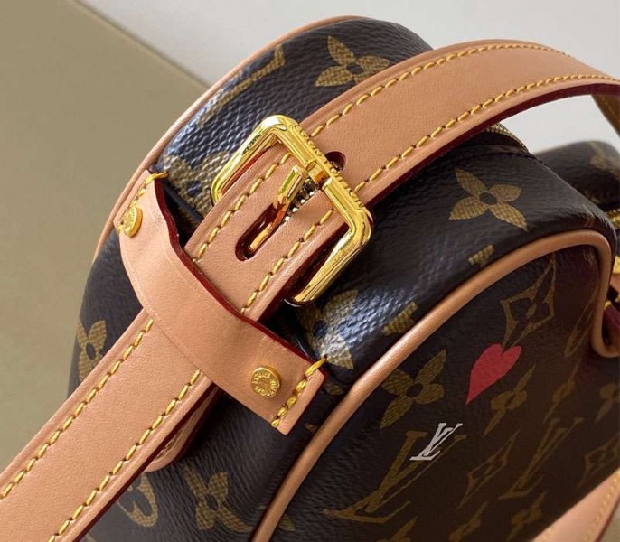 L0vis Vvtt0n Monogram Canvas Game On Coeur Bag