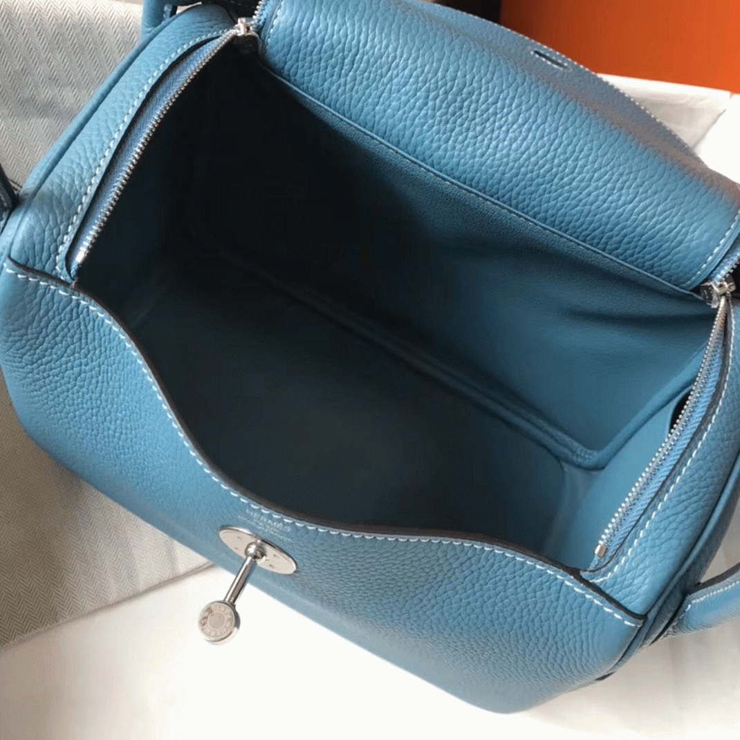 Replica H**me5 Lindy 26cm bag in blue jean fabric
