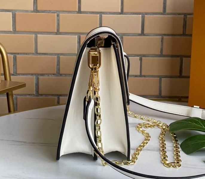 L0vis Vvtt0n Dauphine Lugano MM Off Bag In Off-White