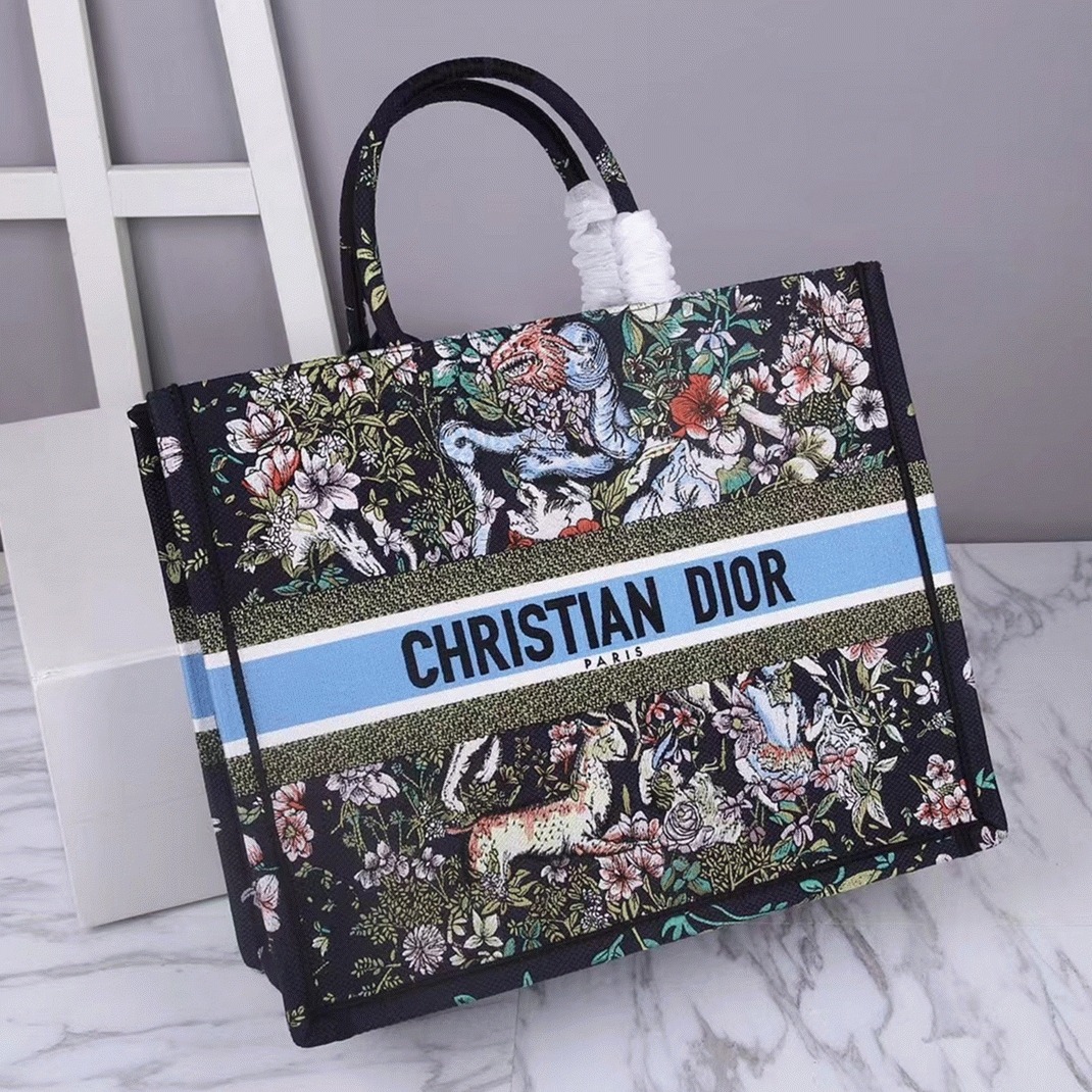 D10r Large Book Tote Bag Fake in Blue D-Constellation Embroidery