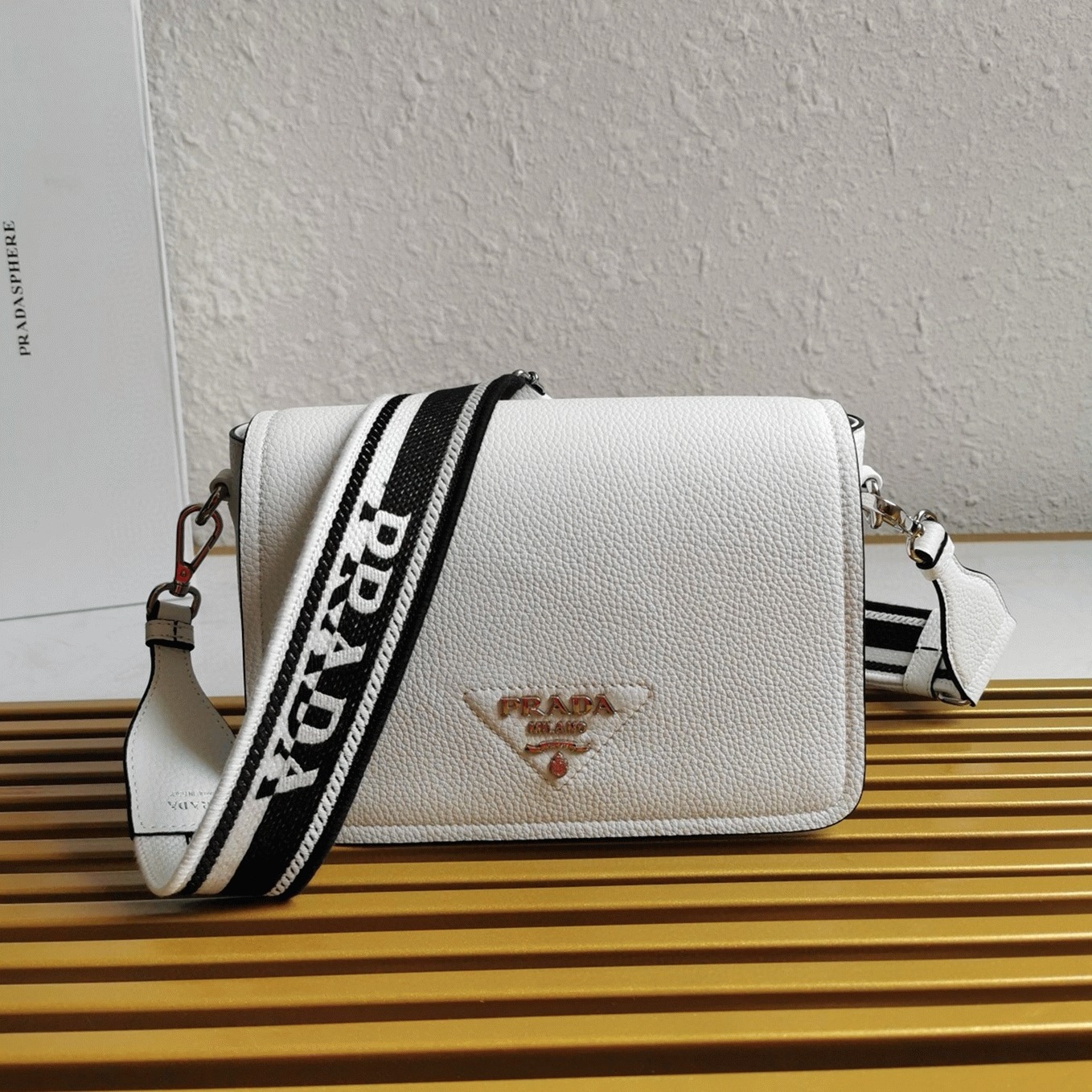 Pra*a Flap Shoulder Bag Fake in Cornflower