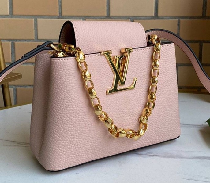 L0vis Vvtt0n Capucines Mini Chain Bag In Pink