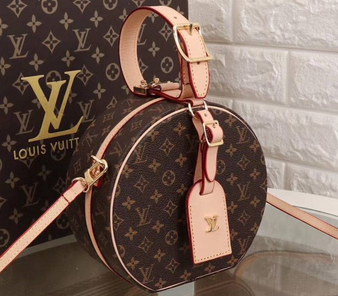 L0vis Vvtt0n Monogram Canvas Petite Boite Chapeau