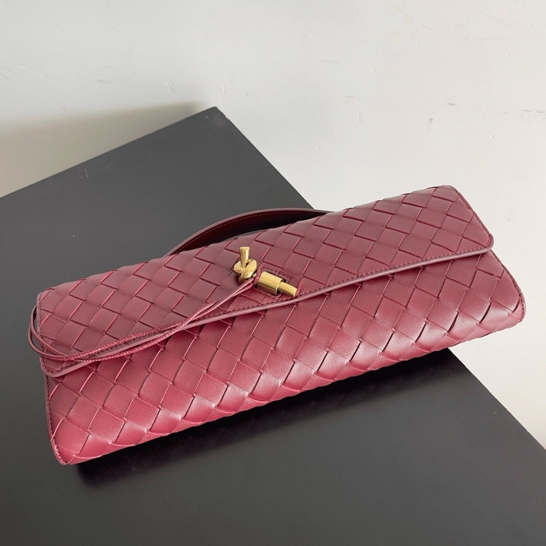 Replica B0tt*ga Ven*ta Andiamo Clutch with Handle Barolo
