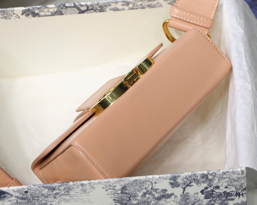 D10r 30 Montaigne Box Bag Fake in Powder Box Calfskin
