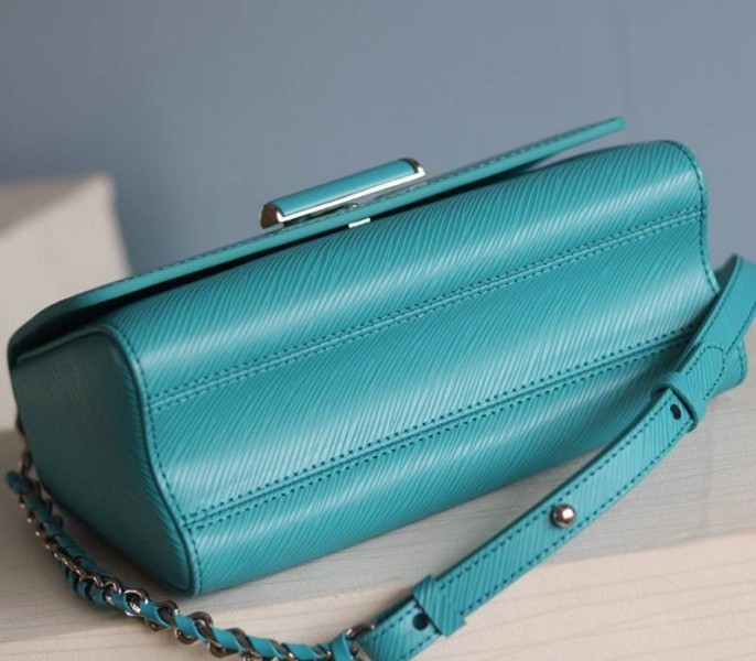 L0vis Vvtt0n Epi Leather Twist MM Bag In Celestial Blue