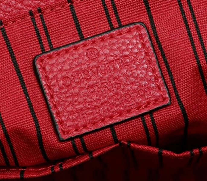 L0vis Vvtt0n Monogram Empreinte Melie Hobo In Red