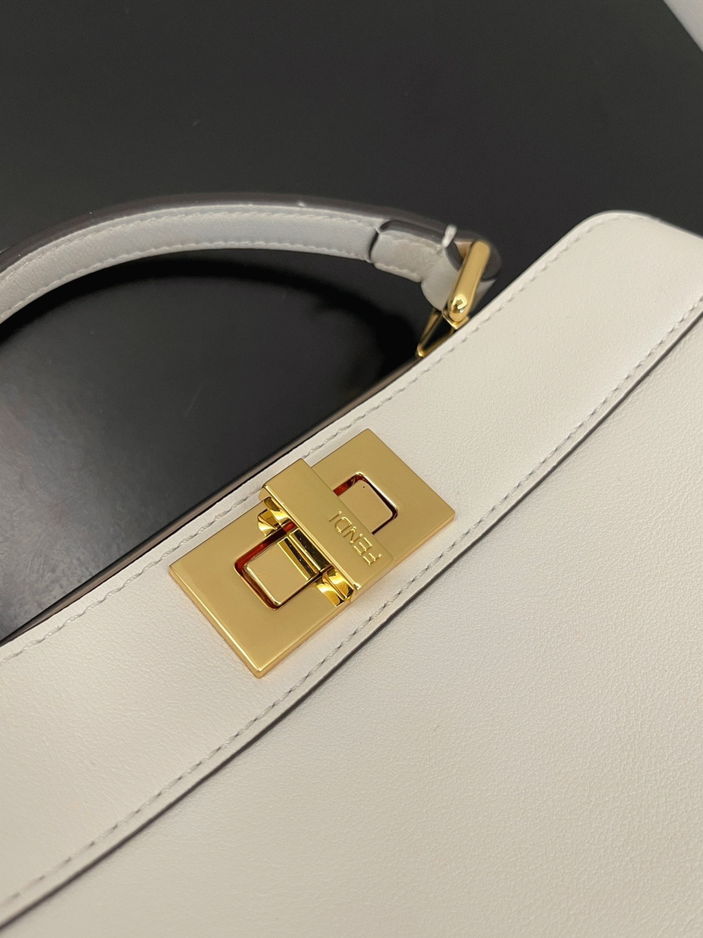 Top Quality Fake F**di Peekaboo ISeeU Medium Bag In White Calfskin