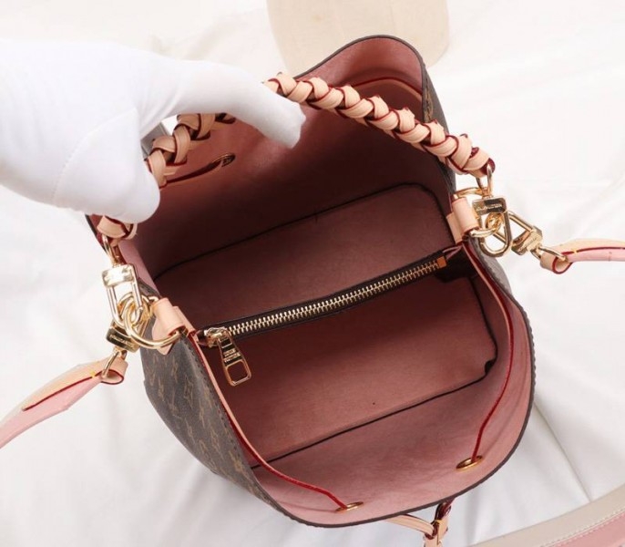 L0vis Vvtt0n Monogram Canvas NeoNoe MM Bag