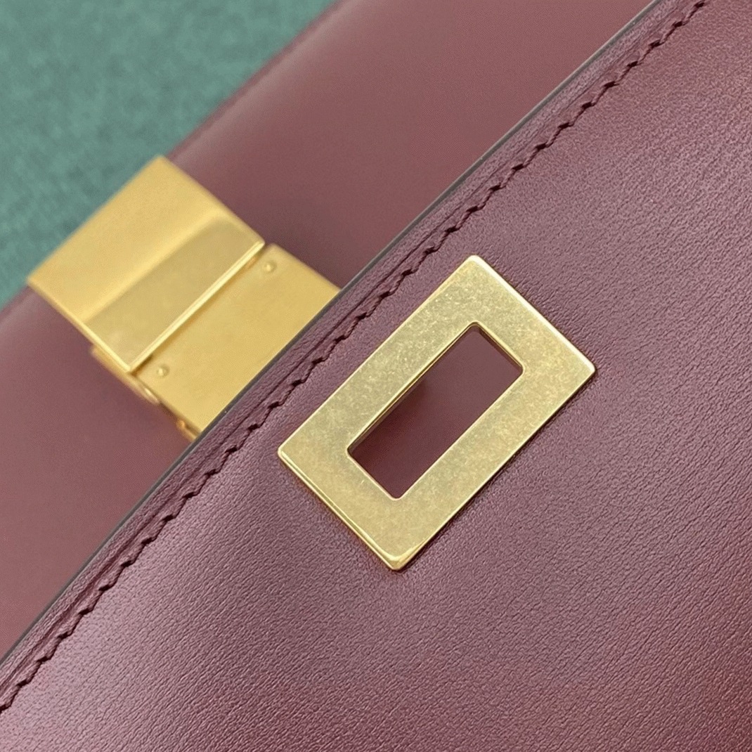Top Quality Knockoff Ce1i*e Classic Box Medium Bag In Bordeaux