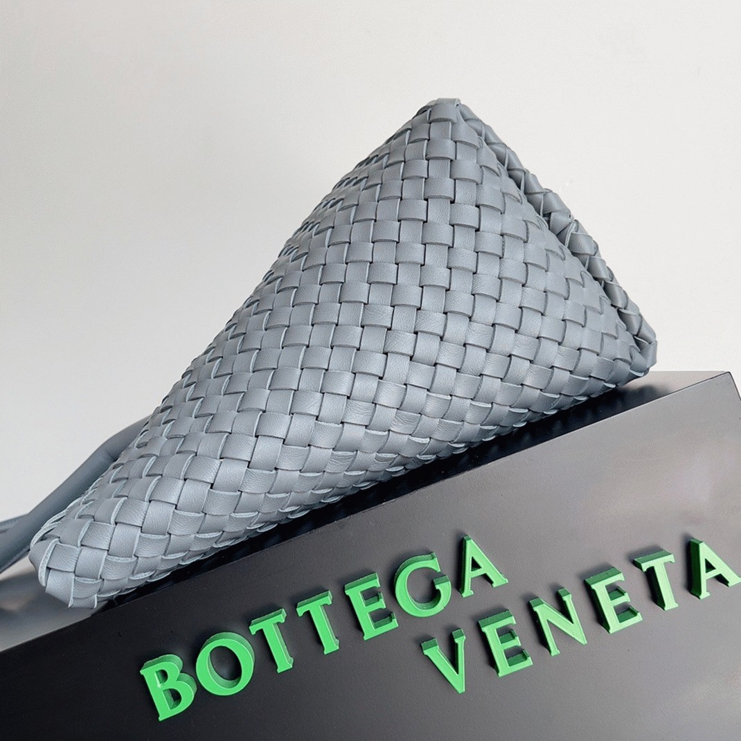 Top Quality Imitation B0tt*ga Ven*ta Cabat Large Bag In Thunder Intrecciato Lambskin