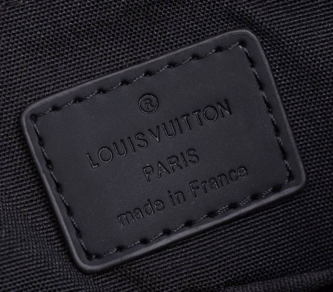 L0vis Vvtt0n Monogram Canvas Odeon MM Bag In Black