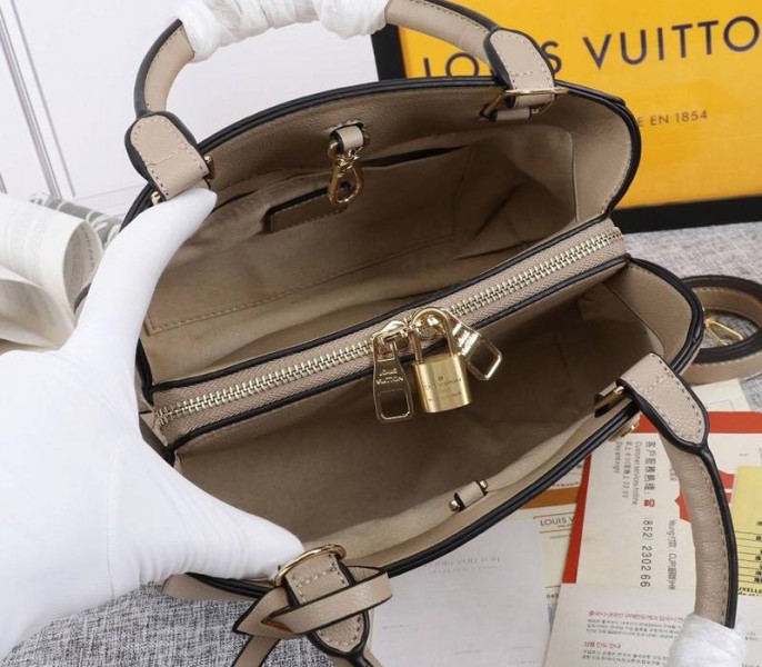 L0vis Vvtt0n Monogram Empreinte Montaigne BB In Tourterelle Gray