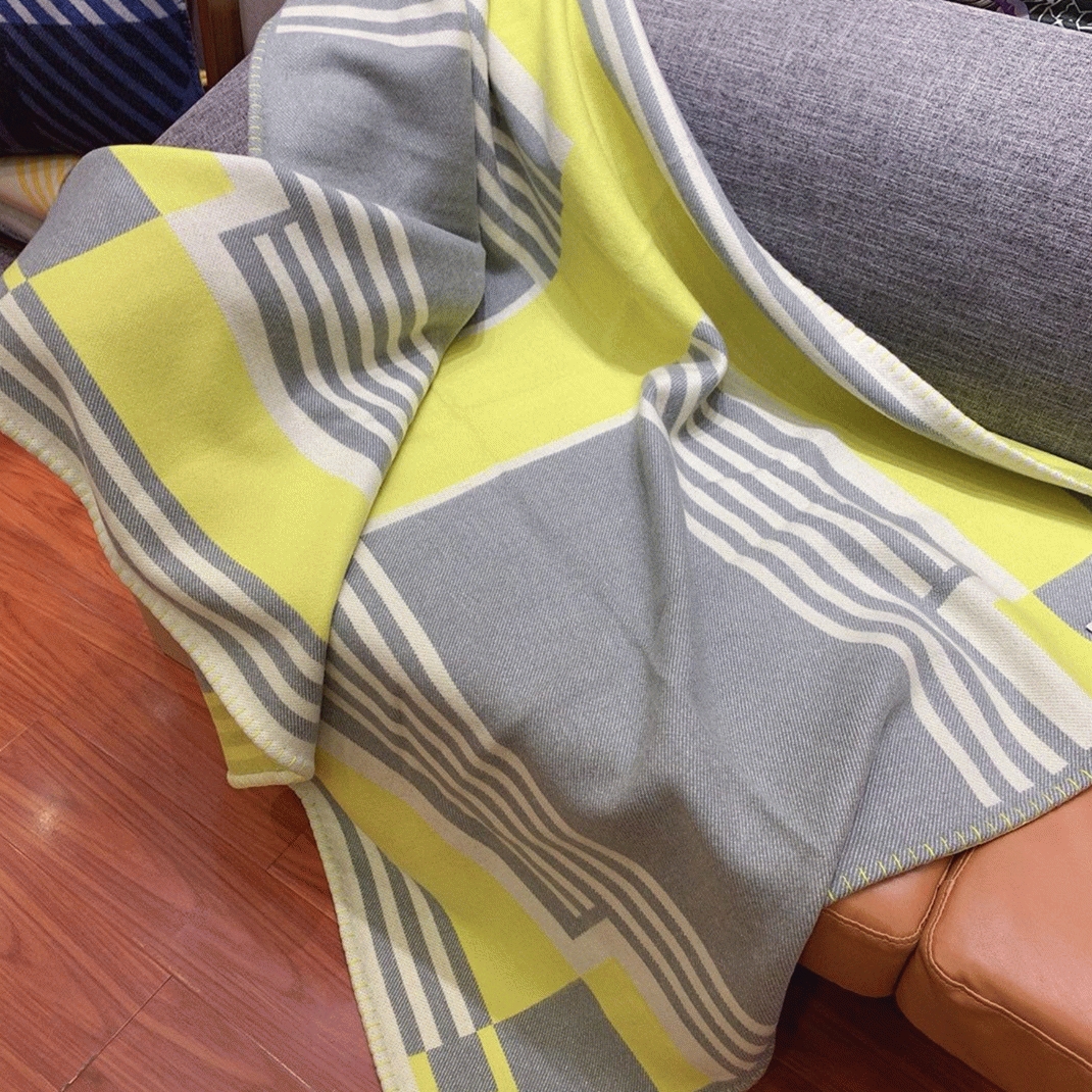 Top replica H**me5 Ithaque blanket in tilleul wool and cashmere