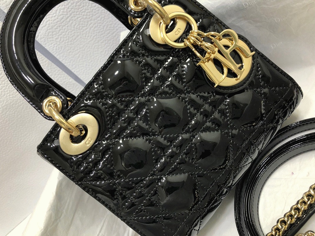 D10r Lady D10r Mini Chain Bag Replica with Chain in Black