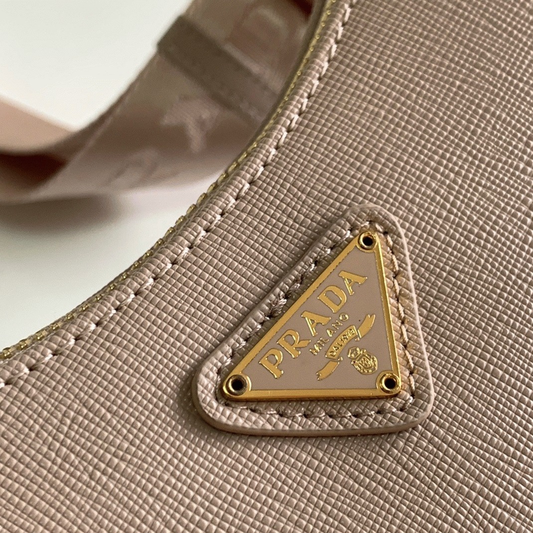 Pra*a Re-Edition 2005 Shoulder Bag Fake in Taupe