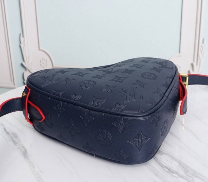 L0vis Vvtt0n Monogram Empreinte Game On Coeur Bag In Navy Blue