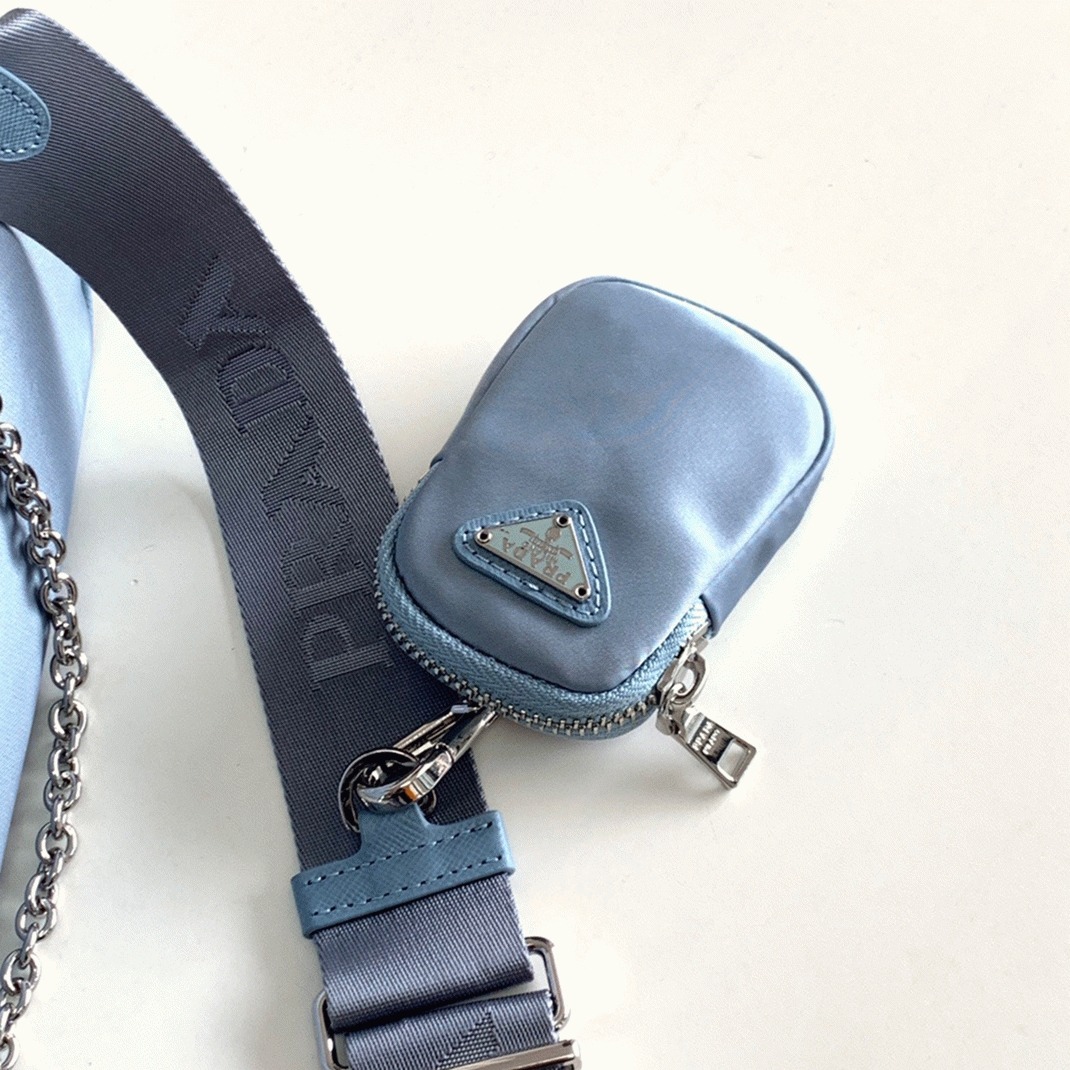 Pra*a Re-Edition Shoulder Bag Replica in Blue