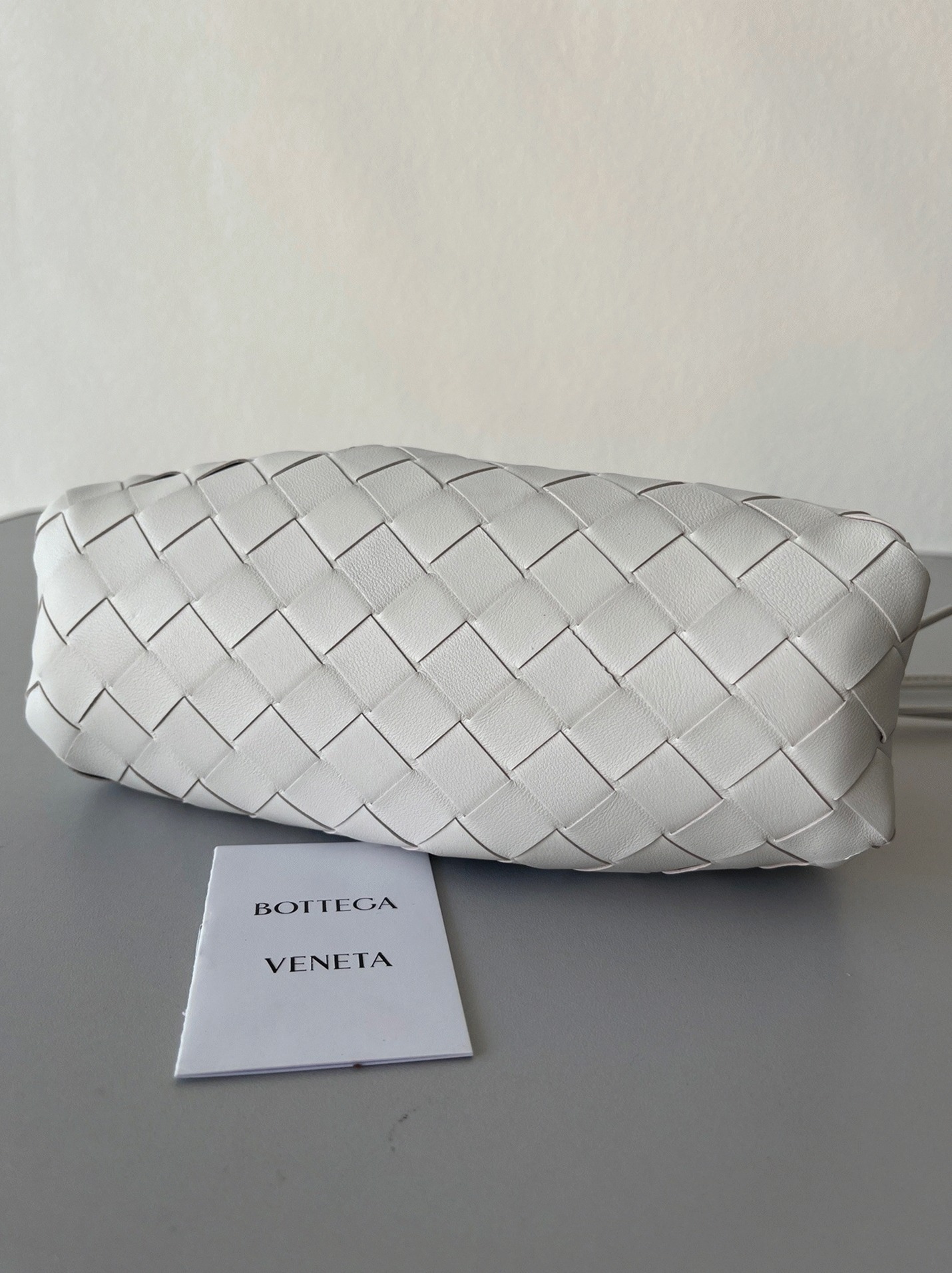 Replica B0tt*ga Ven*ta Mini Pouch with Strap White