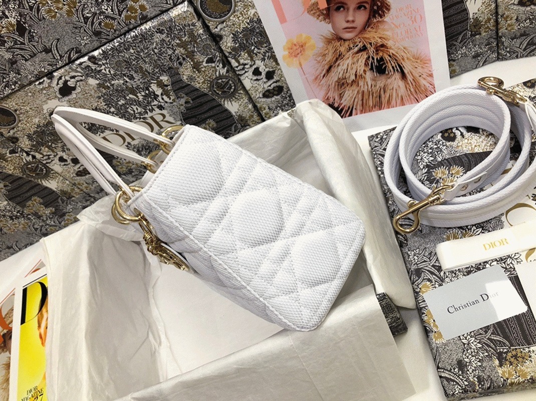 White D10r Lady D-Lite Medium Replica Bag with Macrocannage Texture