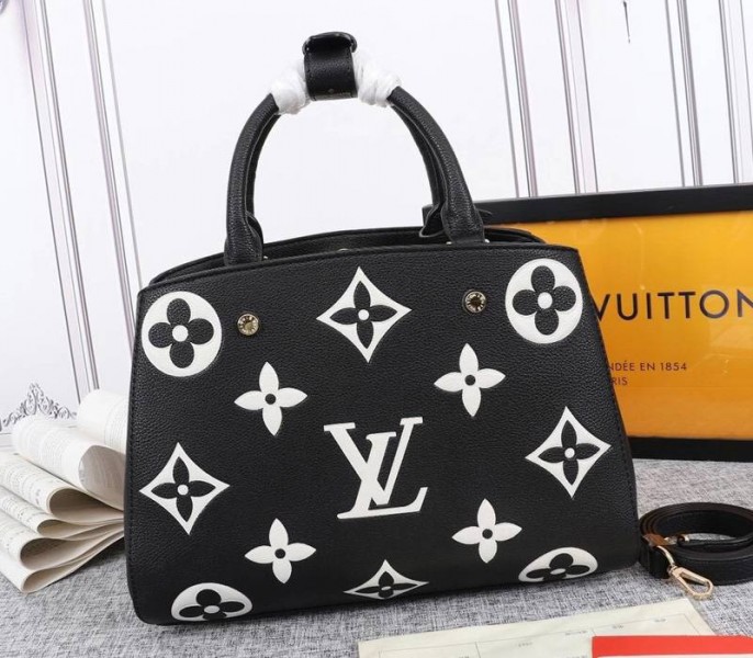 L0vis Vvtt0n Monogram Empreinte Montaigne MM In Black