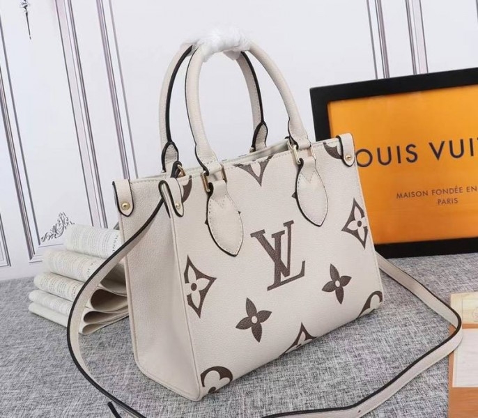 L0vis Vvtt0n Bicolor Monogram Empreinte Leather Onthego PM Bag In Cream And Bois De Rose Pink