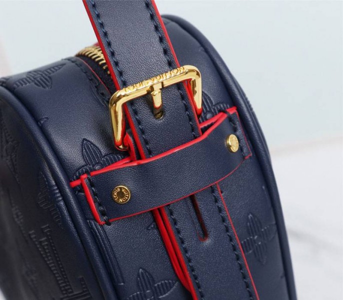 L0vis Vvtt0n Monogram Empreinte Game On Coeur Bag In Navy Blue