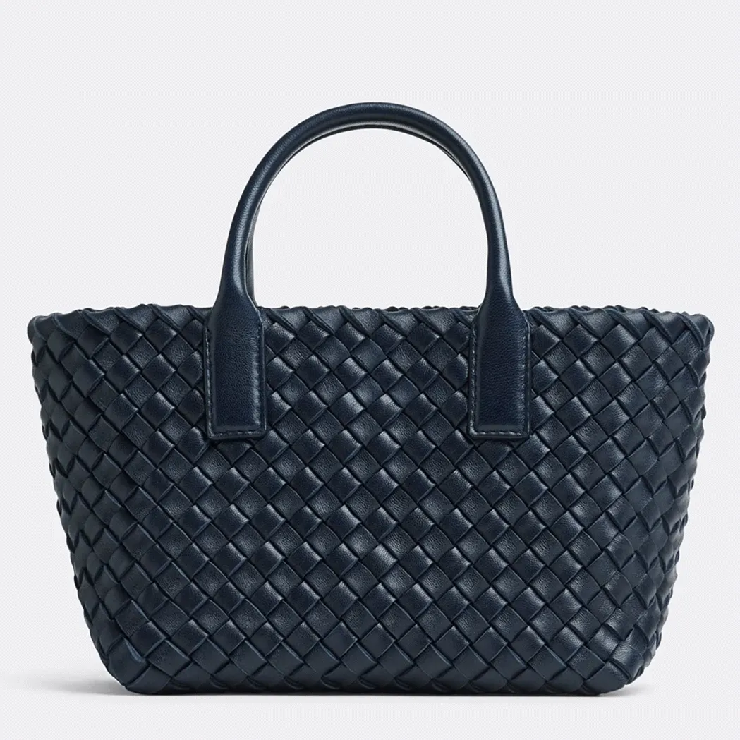 Top Quality Fake B0tt*ga Ven*ta Cabat Mini Bag In Navy Blue Intrecciato Lambskin