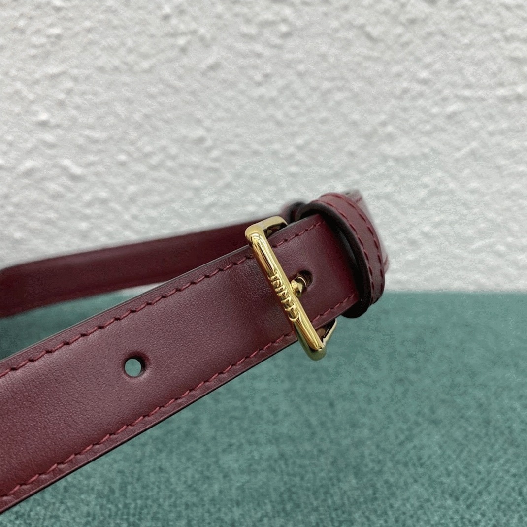 Top Quality Replica Ce1i*e Triomphe Medium Bag In Bordeaux