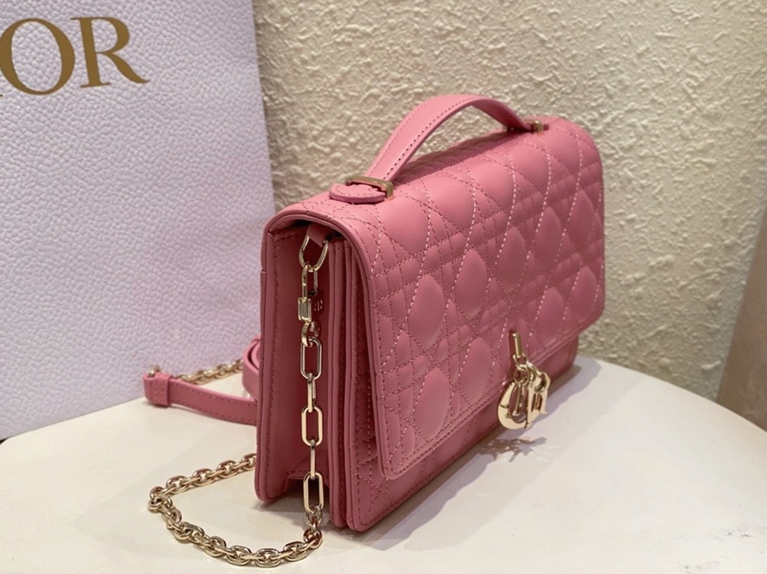 D10r Miss D10r Top Handle Bag Replica in Melocoton Pink Cannage Lambskin