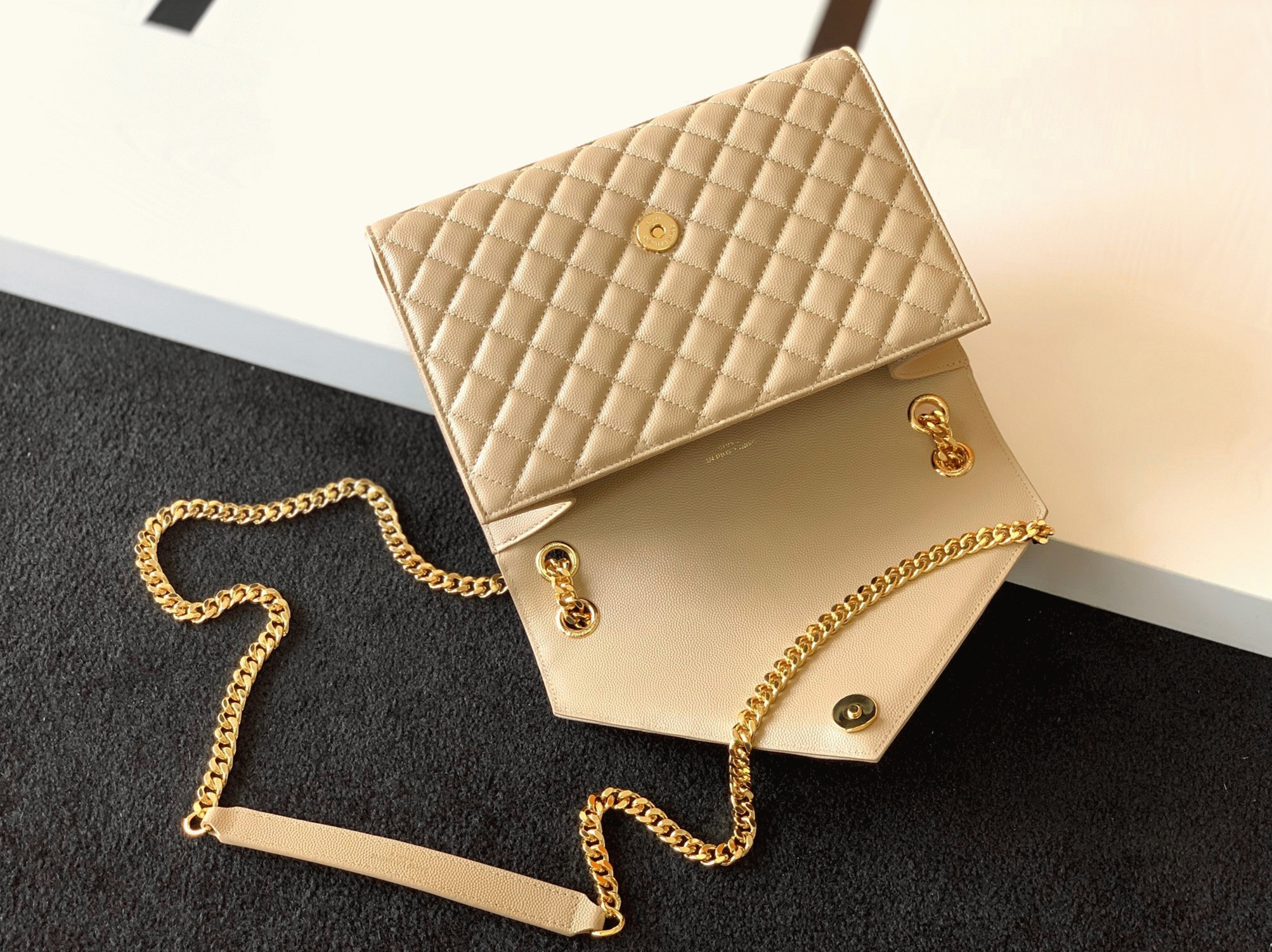 Replica Sa1nt Lau*nt Envelope Medium Bag Beige