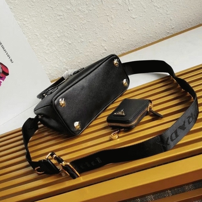 Black Pra*a Galleria Mini Bag Best Replica