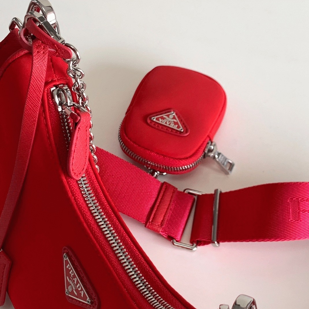 Pra*a Re-Edition Shoulder Bag Replica in Red
