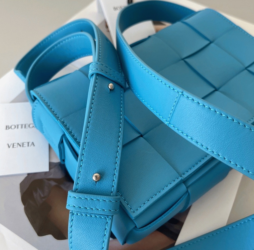 Top Quality Replica B0tt*ga Ven*ta Cassette Bag In Mallard
