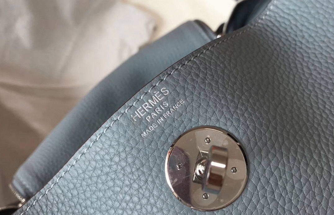 Replica H**me5 Lindy 26cm handbag in blue lin