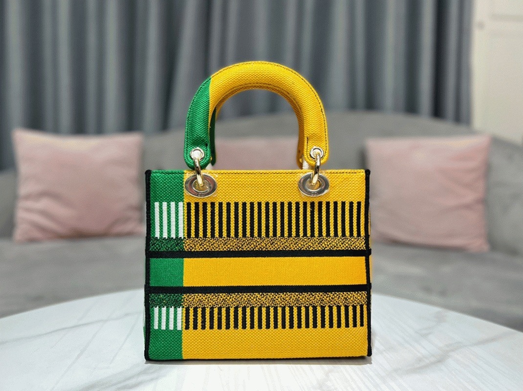 D10r Lady D-Lite Medium Bag Fake in Yellow Green D-Flower Pop Embroidery