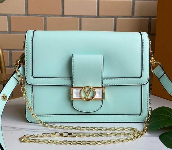 L0vis Vvtt0n Dauphine Lugano MM Bag In Bleu Azur Blue