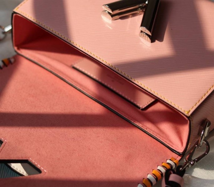 L0vis Vvtt0n Epi Leather Twist MM Bag In Rose Bellerin Pink With Braided Edges Flap