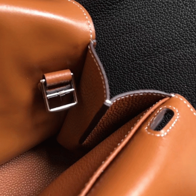Brown Knockoff H**me5 Halzan Classic Leather Handbag
