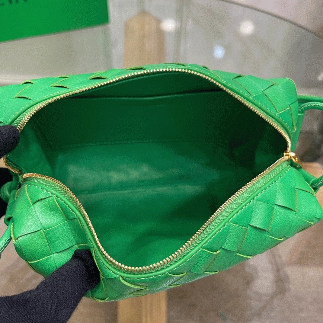 Replica B0tt*ga Ven*ta Loop Small Bag Green