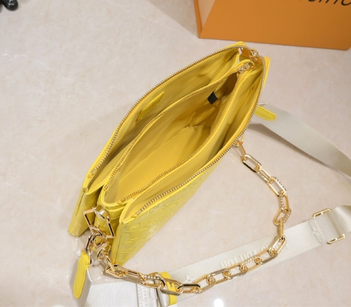 L0vis Vvtt0n Coussin PM Bag In Yellow With Jacquard Strap