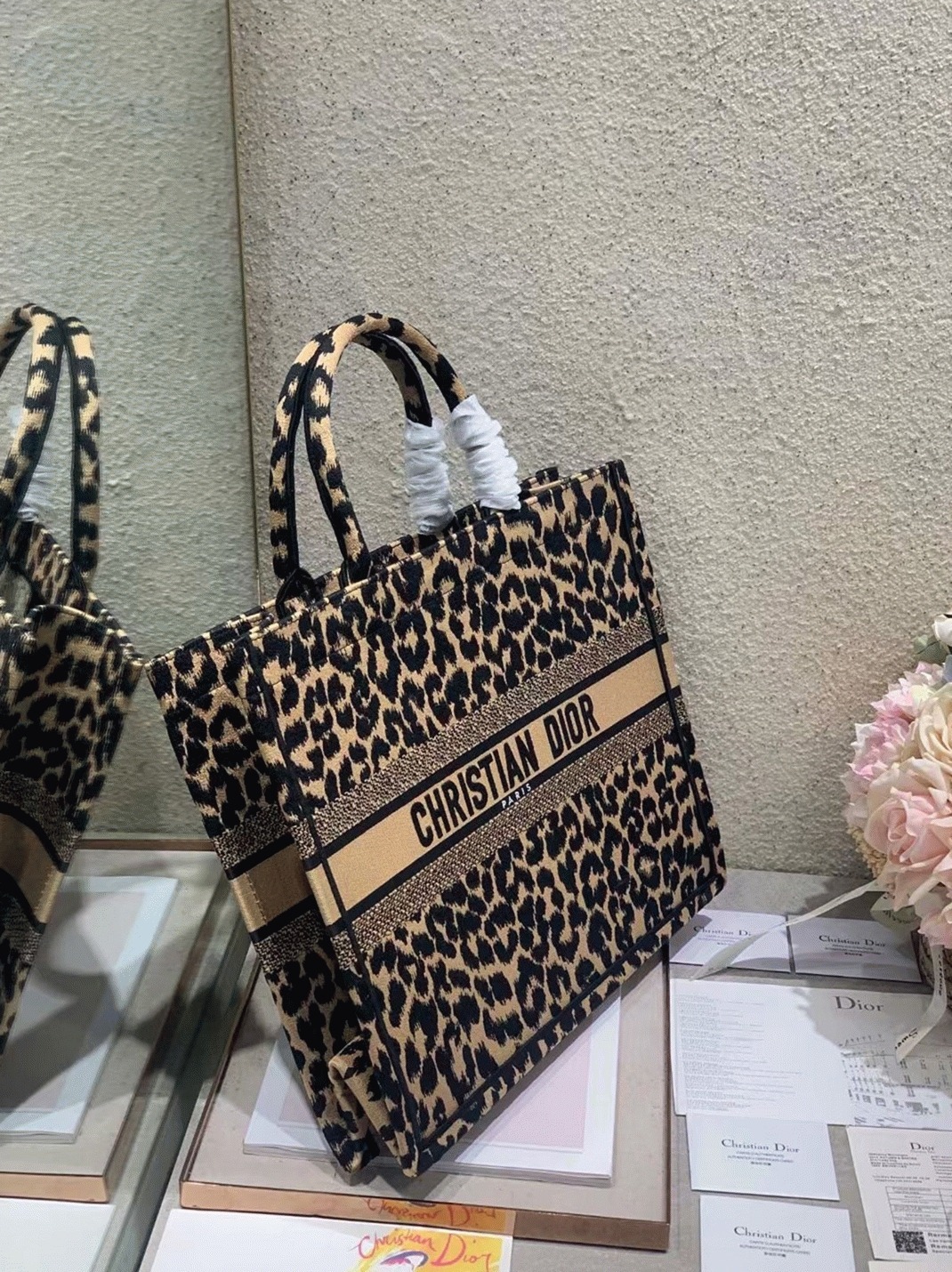 D10r Large Book Tote Bag Fake in Beige Multicolor Mizza Embroidery