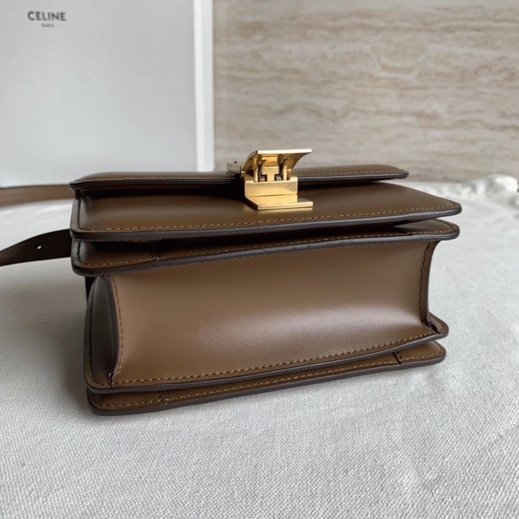 Top Quality Replica Ce1i*e Classic Box Small Bag In Camel